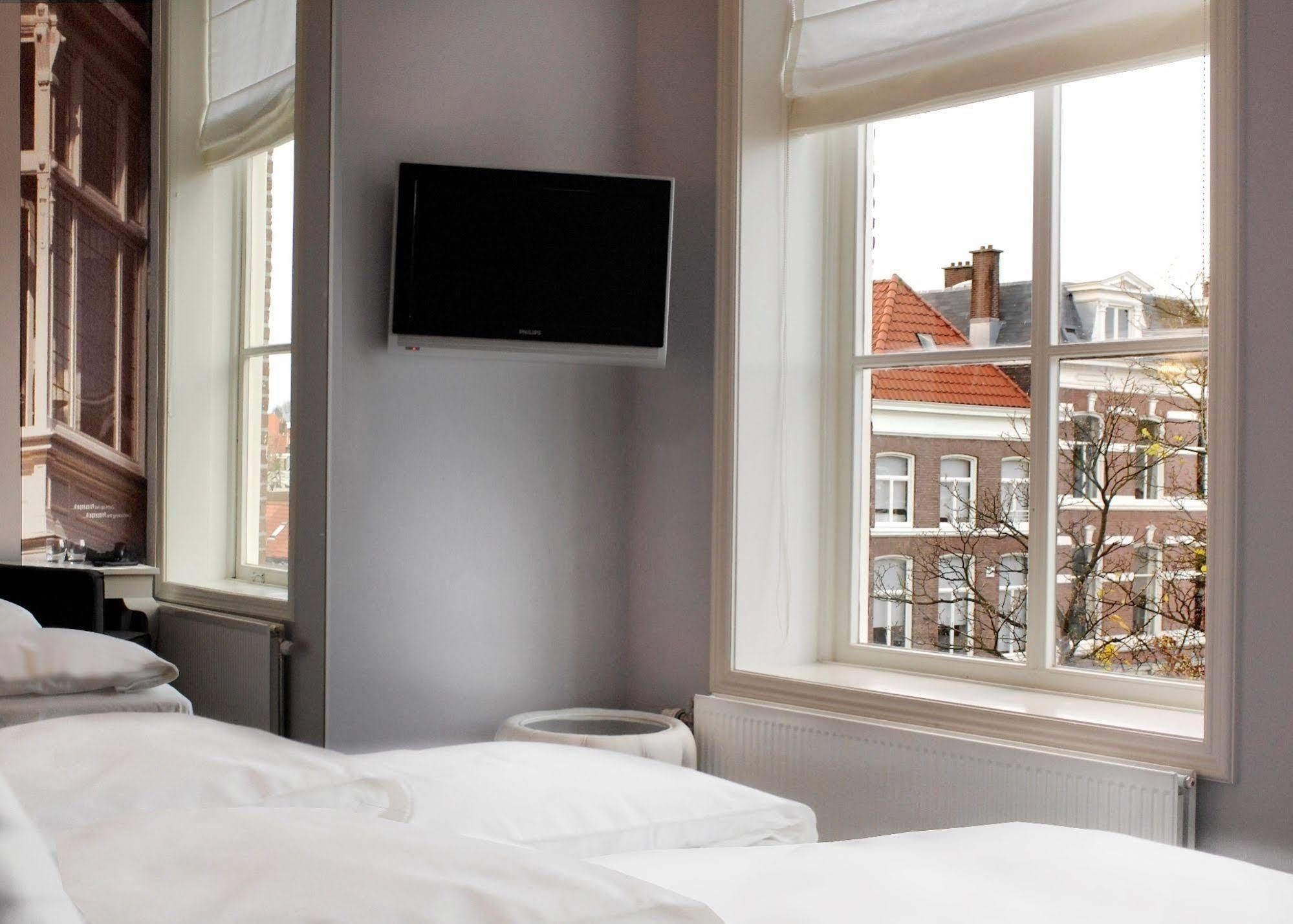 สตัดส์วิลลา โฮเต็ล โมเซค เดนฮาก Hotel กรุงเฮก ภายนอก รูปภาพ